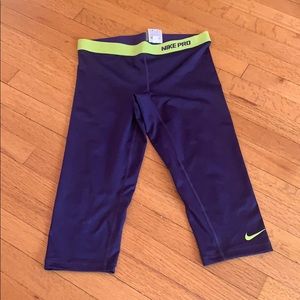 Nike pro 3/4 length pants
